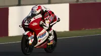 Pembalap Honda Team Asia, Andi Gilang saat mengikuti balapan seri kedua di Moto3 Doha. (Honda Team Asia)