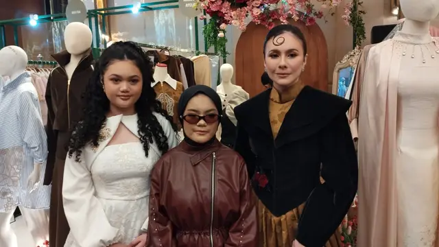 Wulan Guritno.