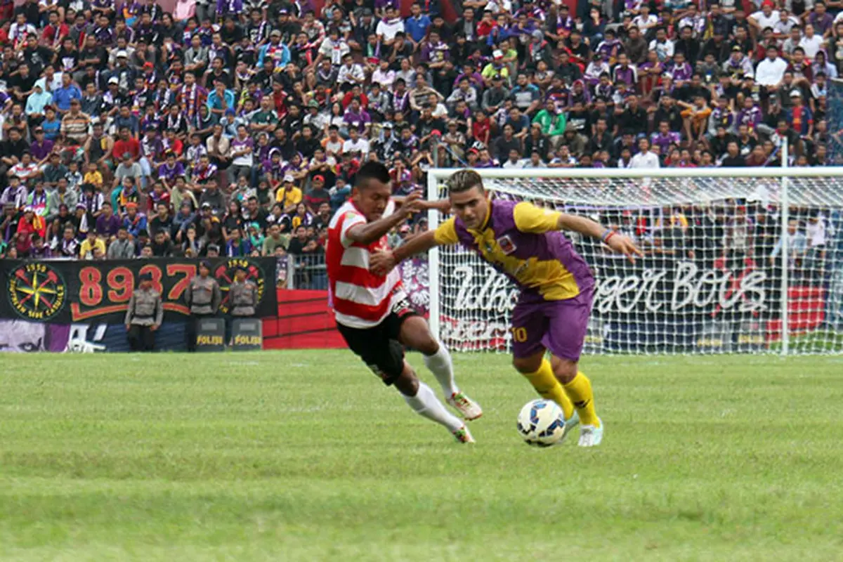 Cristian Gonzales