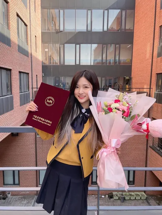 Remi Cherry Bullet. (Instagram/ cherrybullet)