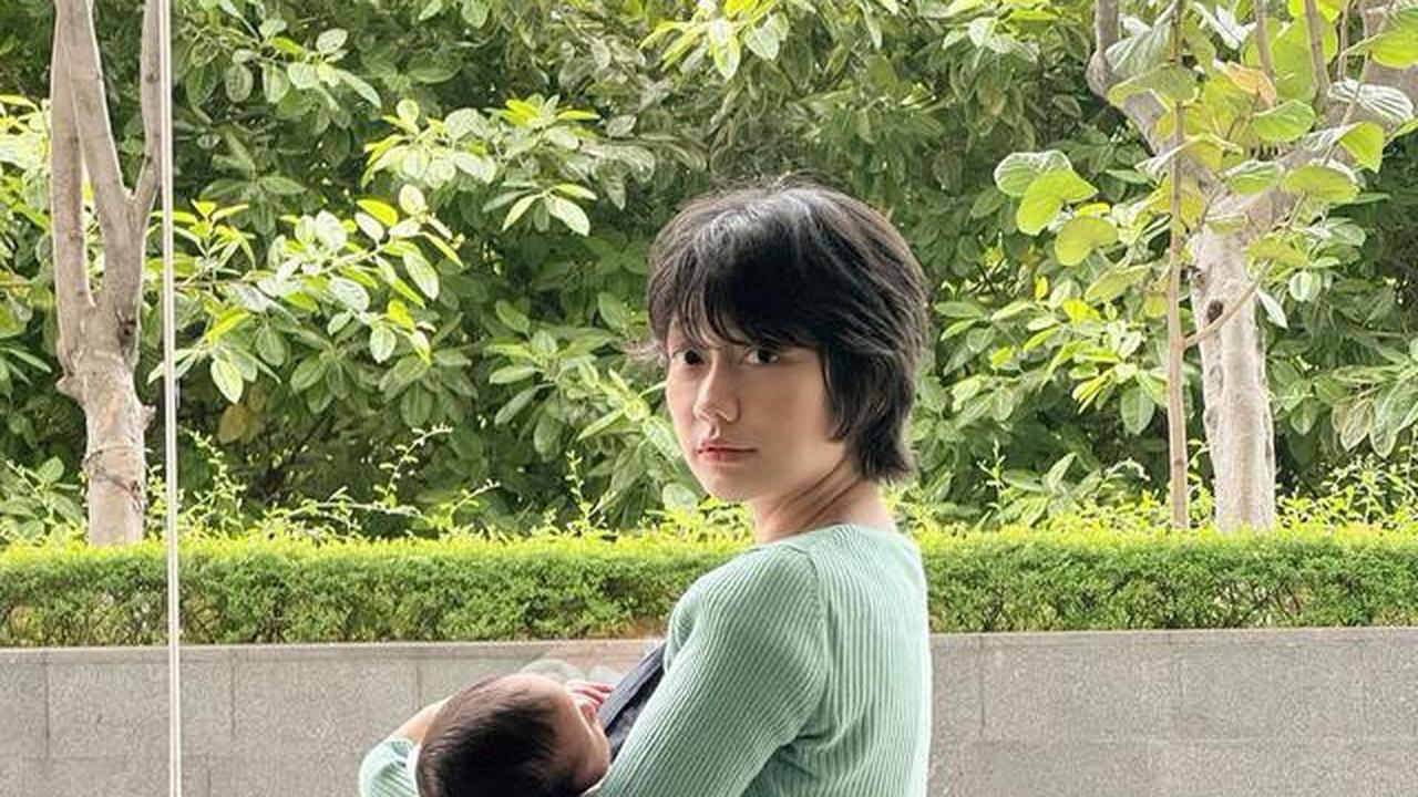 9 Artis Ini Resmi Jadi Ibu di Tahun 2025, Penuh Bahagia Sambut Anak Pertama