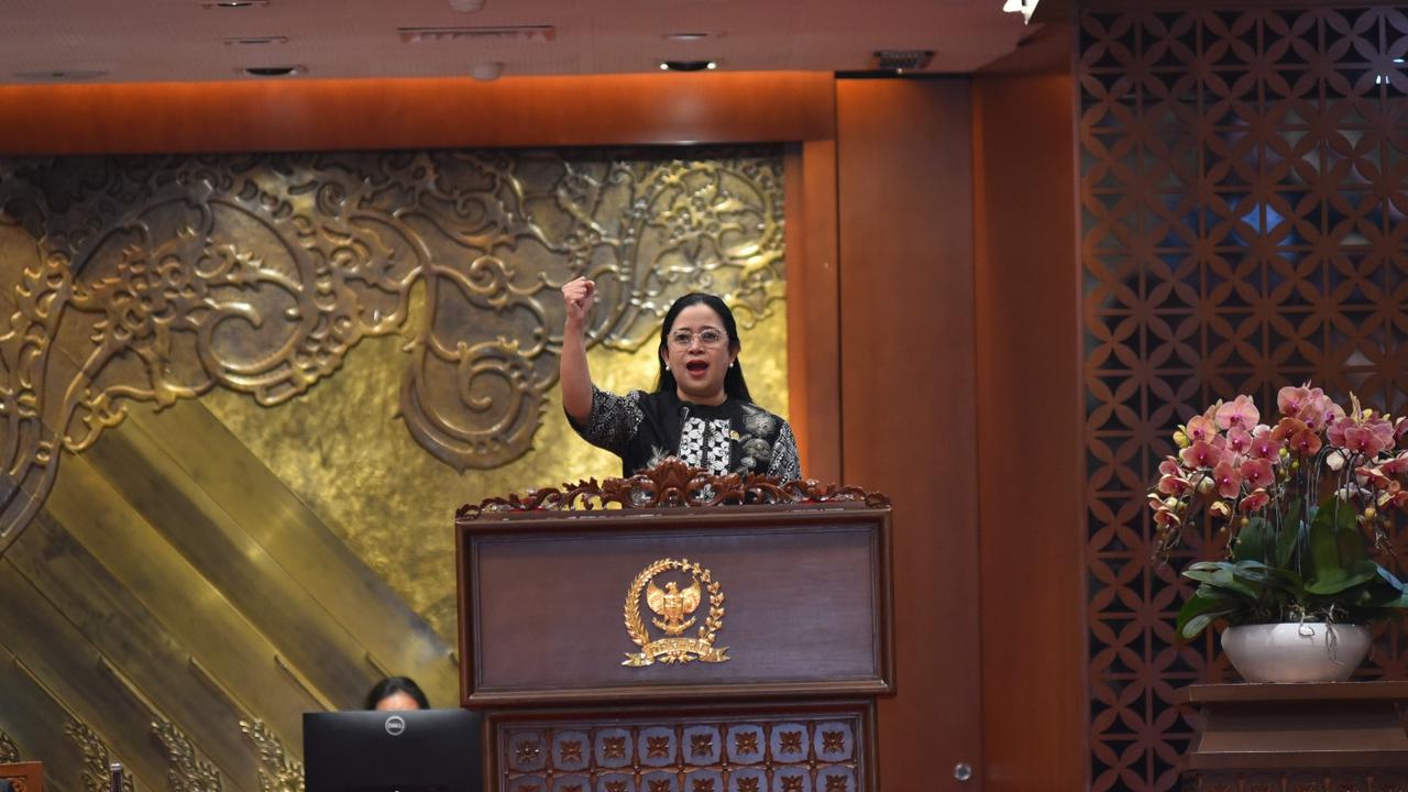VIDEO: Di Sidang Paripurna DPR, Puan Celetuk Biaya Politik Mahal "Menang Kalah Keluar Banyak Uang"