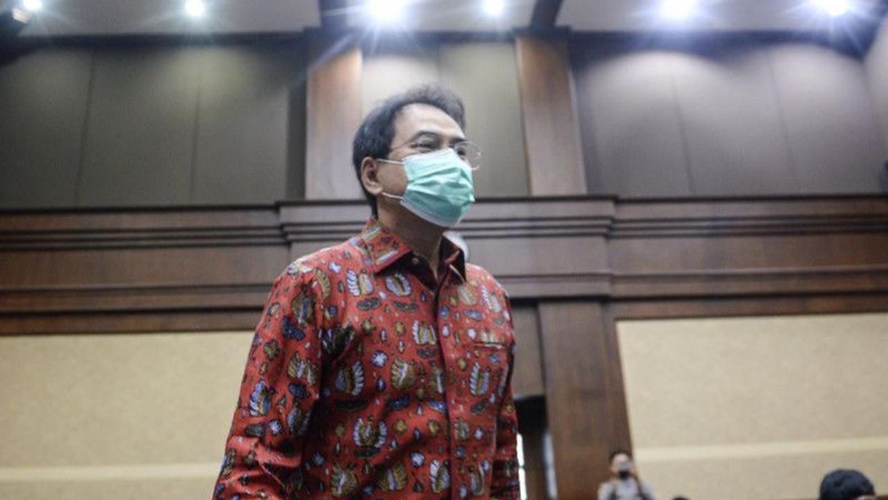 Selama menjalani masa hukuman, Azis mendapat remisi sebanyak 6 bulan 30 hari.<br>