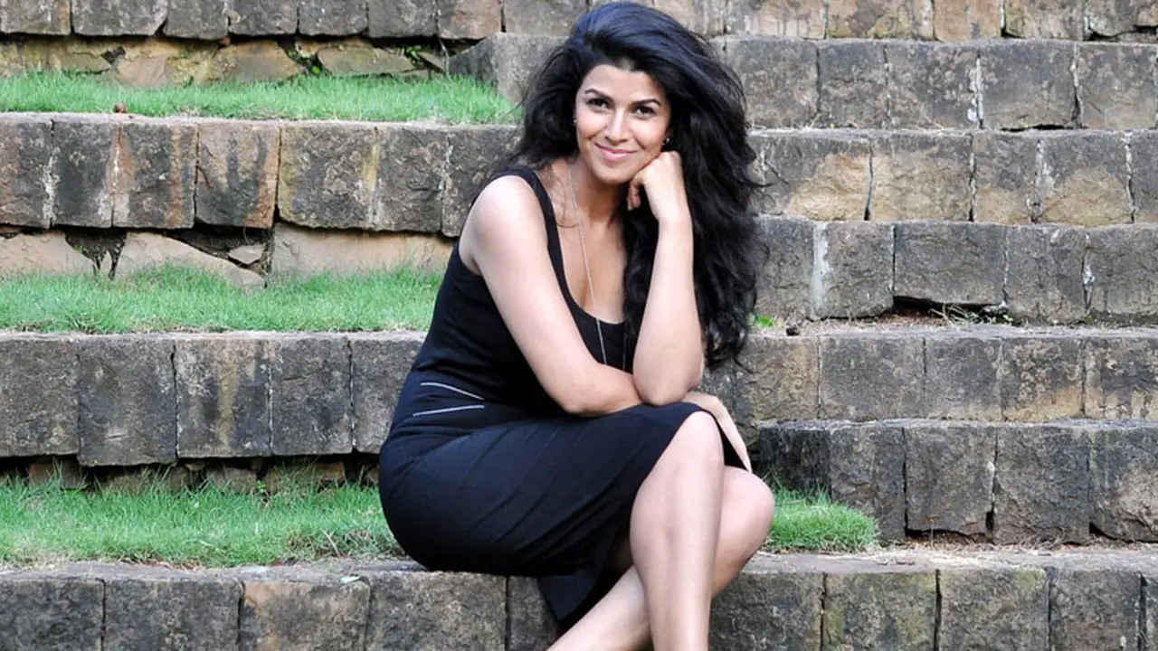 Nimrat Kaur Hadiri Ajang BAFTA Awards 2015 di London