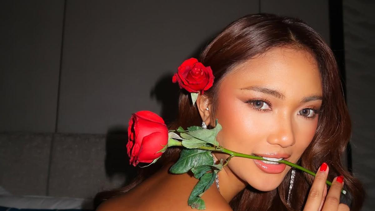 Glamor Dramatis Marion Jola dalam Corset Black Dress, Dipuji Bak Rosalinda