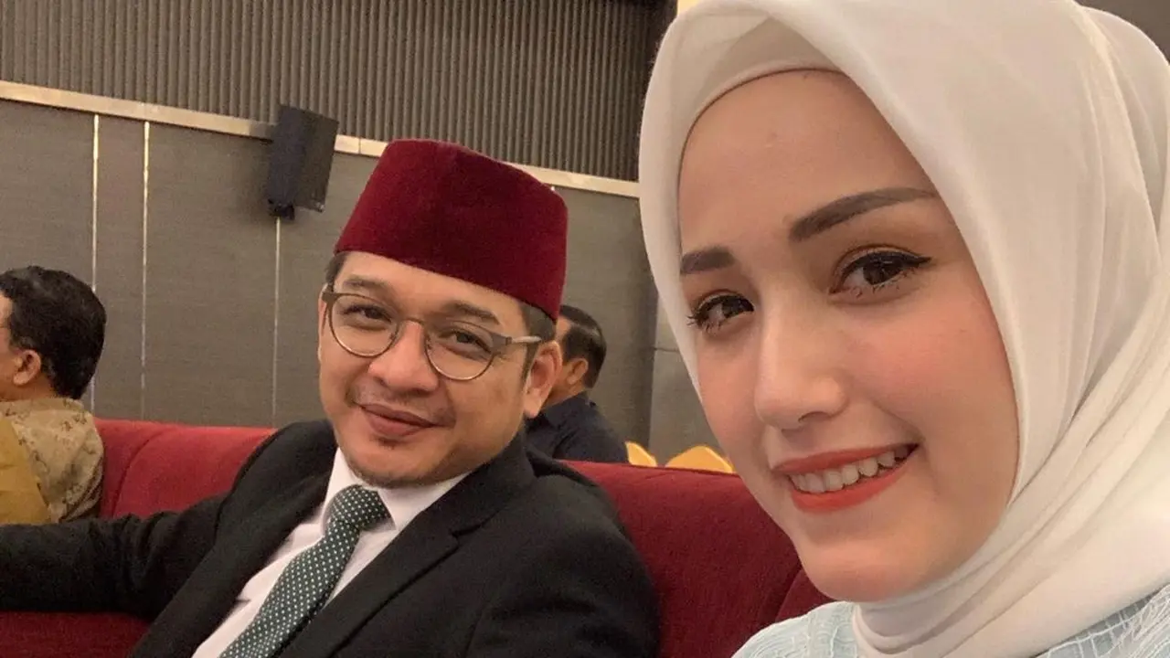 [Fimela] Pasha Ungu Wisuda