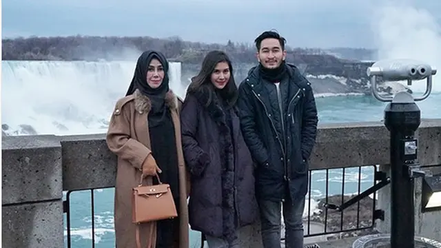 [Bintang] Syahnaz Sadiqah, Jeje Govinda dan Amy Qanita