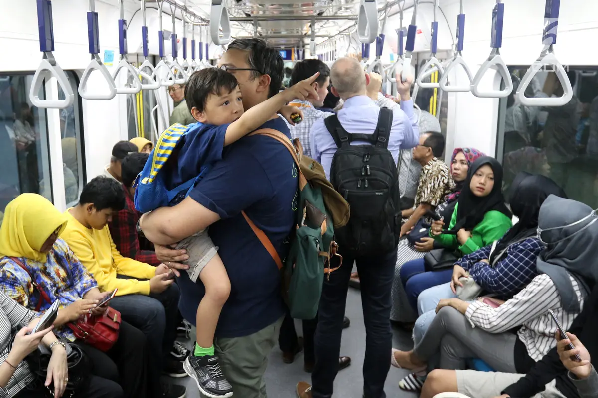 MRT Jakarta Mulai Berbayar