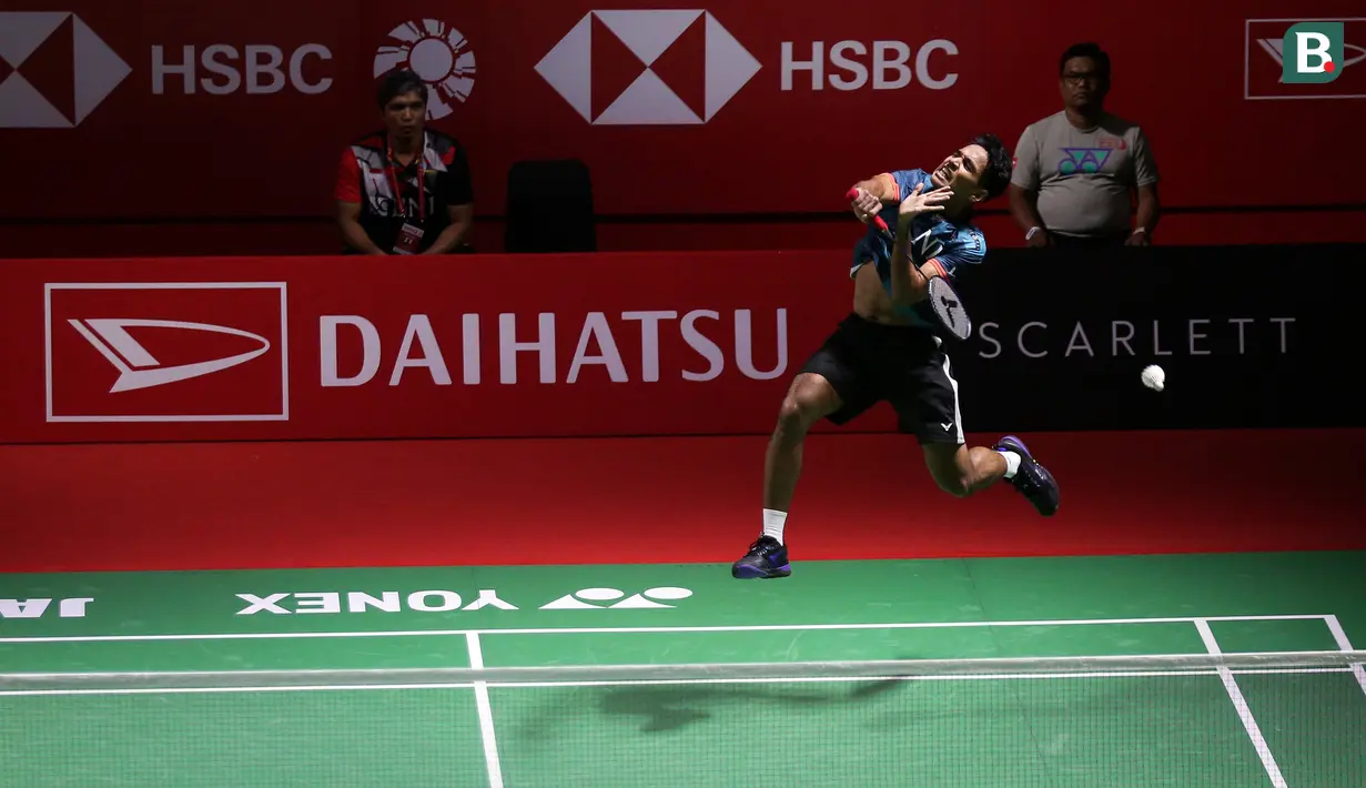 Chico Aura Dwi Wardoyo mampu memenangi babak 32 besar Indonesia Masters 2023 dengan mengalahkan pebulu tangkis tunggal putra India, Priyanshu Rajawat dengan kemenangan rubber game 18-21, 21-18 dan 21-18. (Bola.com/Bagaskara Lazuardi)