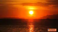 Menikmati Indahnya Sunset di Pantai Boom Kalianda