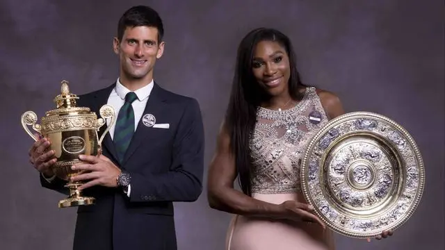 Novak Djokovic dan Serena Williams berhasil menjuarai Grand Slam Wimbledon 2015. Djokovic mengalahkan Roger Federer dan Serena mengalahkan Gabrine Muguruza.