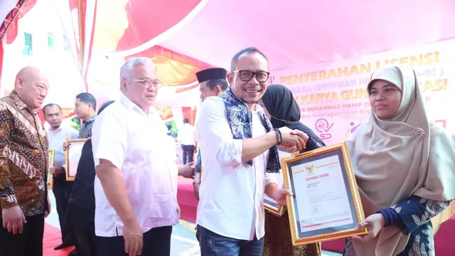Cara Menaker Hanif Bangkitkan Motivasi SMK Bekasi