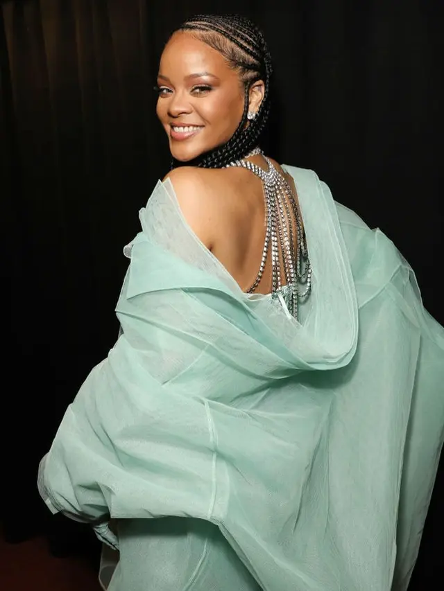Rihanna. (Foto: Instagram terverifikasi @badgalriri)