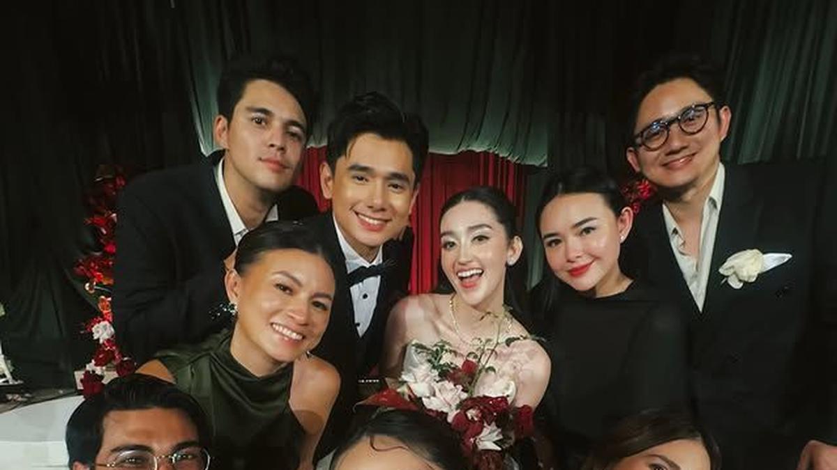 Pasangannya Jadi Groomsmen, Gaya Kompak Nuansa Monokrom Luna Maya, Amanda Manopo, dan Gisella Anastasia di Resepsi Ranty Maria