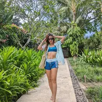 Outfit Sporty Nia Ramadhani /copyright instagram. ramadhaniabakrie