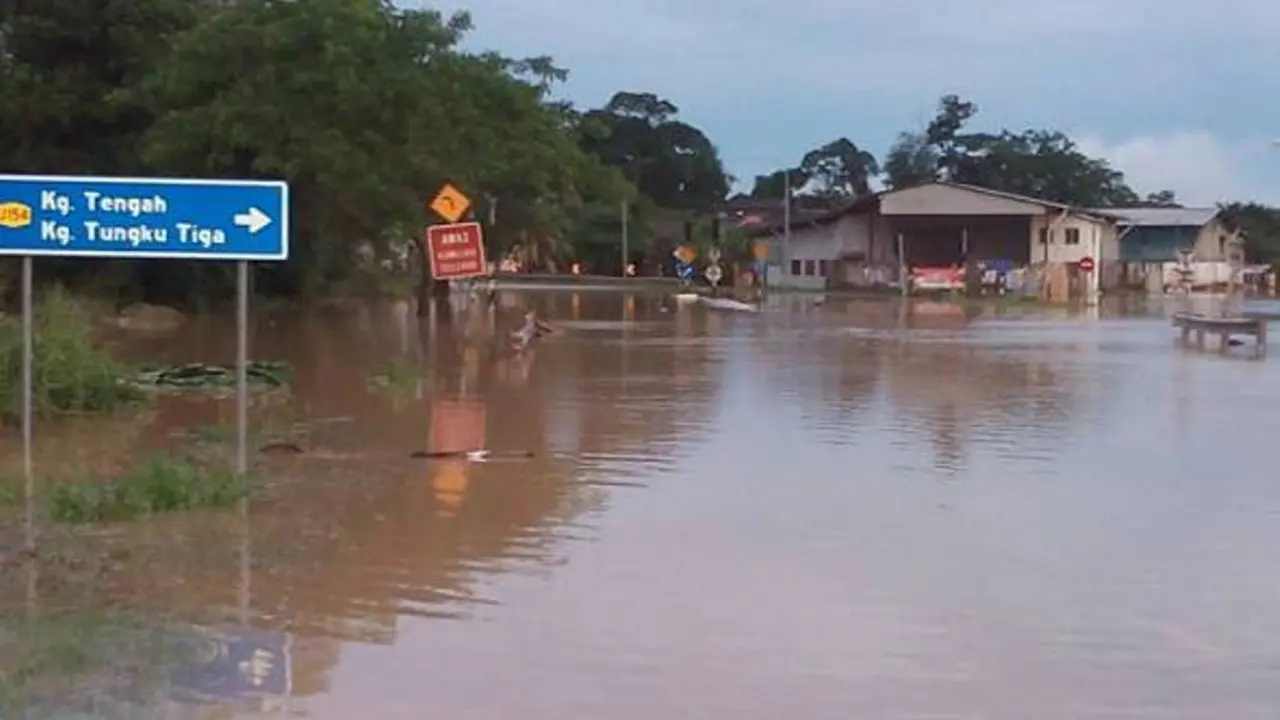 Banjir di Johor Bahru, Malaysia. (Sekijang MP Anuar Abd Manap)