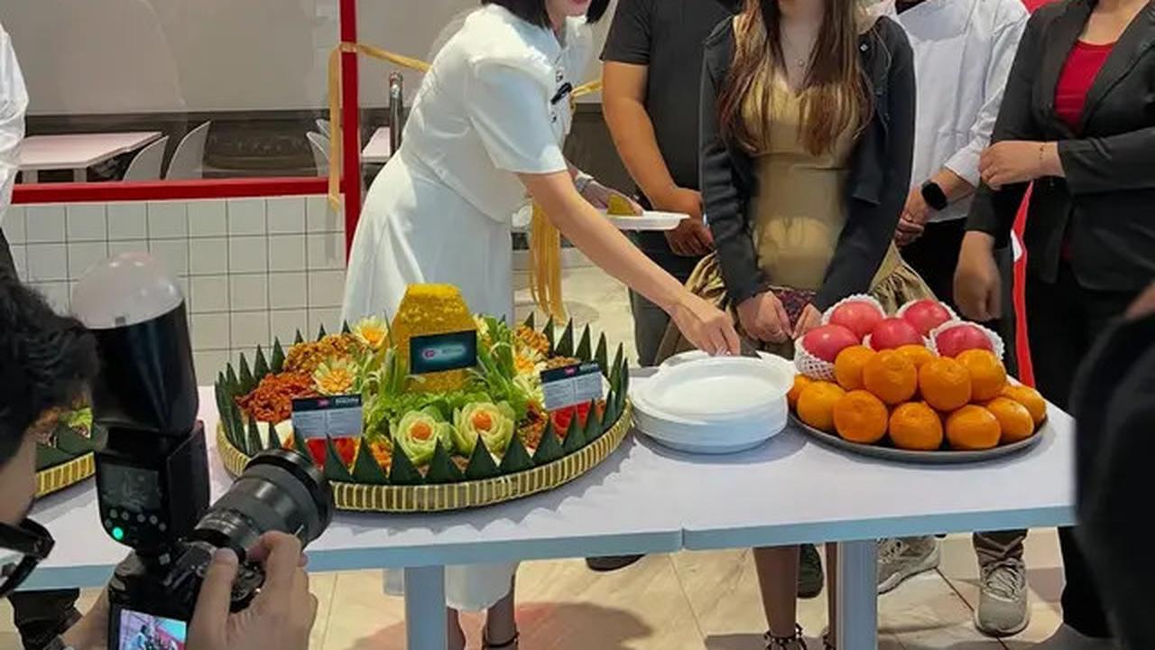 Foto Dearly Djoshua dan Putrinya yang Jarang Terekspos, Sama-Sama Cantik dan Memesona