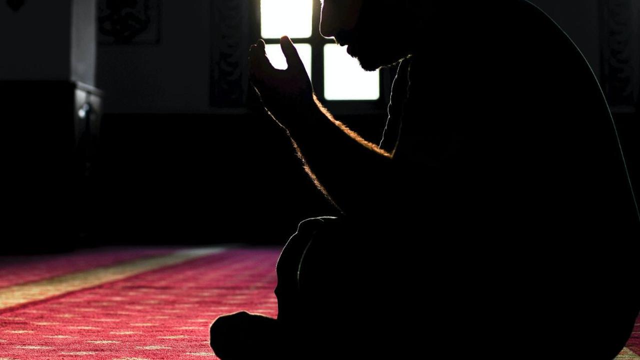 <b>Sholat Tahajud dan Tata Caranya</b><br>