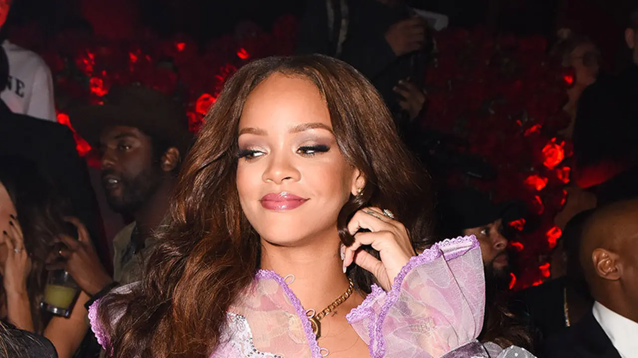 [Bintang] Rihanna
