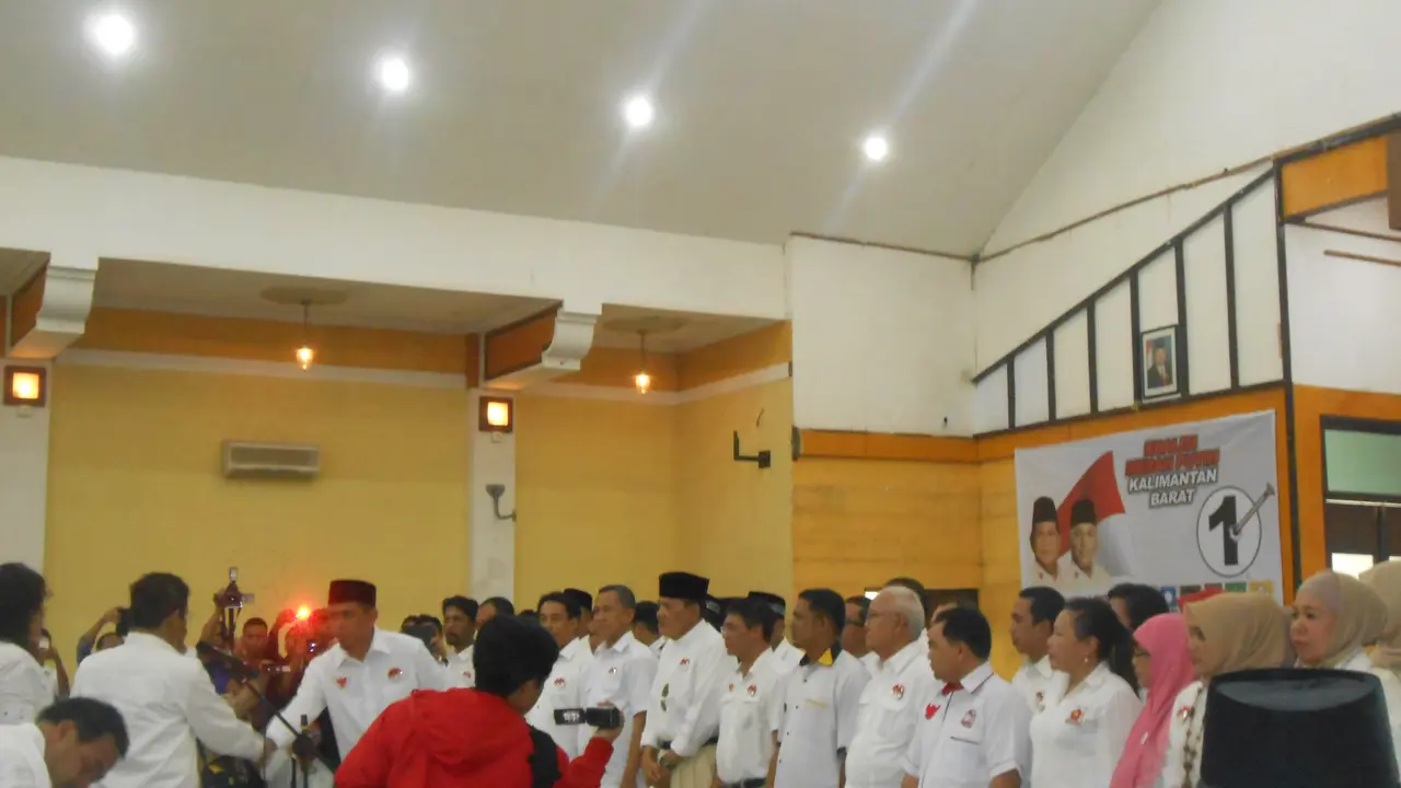 Kampanye di Kalimantan, Mahfud MD Sebut Pemerintah Gamang