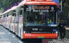 Polisi Jerat Pasal Asusila, Dua Pelaku Masturbasi di TransJakarta Jadi Tersangka