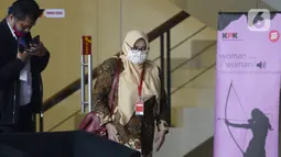 Kepala Badan Pemberdayaan Perempuan dan Keluarga Berencana (BP2KB) Kabupaten Bogor Siti Nurianty usai menjalani pemeriksaan di Gedung KPK, Jakarta, Senin (11/5/2020). Siti diperiksa sebagai saksi untuk tersangka mantan Bupati Bogor Rachmat Yasin terkait dugaan korupsi SKPD. (merdeka.com/Dwi Narwoko)