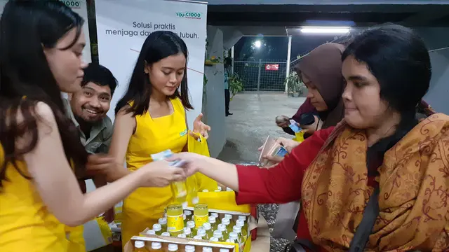 YOU C1000 Vitamin hadir di beberapa titik stasiun. (Dok youc1000.com)