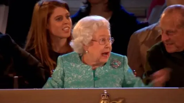 5 Momen TV Ikonik Ratu Elizabeth II, Bertemu James Bond di Olimpiade 2012 hingga Minum Teh Bersama Beruang Paddington