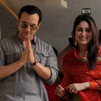 Kareena Kapoor dan Saif Ali Khan tengah menunggu kelahiran anak pertama, namun keduanya ramai menjadi sorotan dengan pakaian pengantin. Bukan menikah, namun keduanya tengah sesi foto sebuah majalah. (AFP/Bintang.com)
