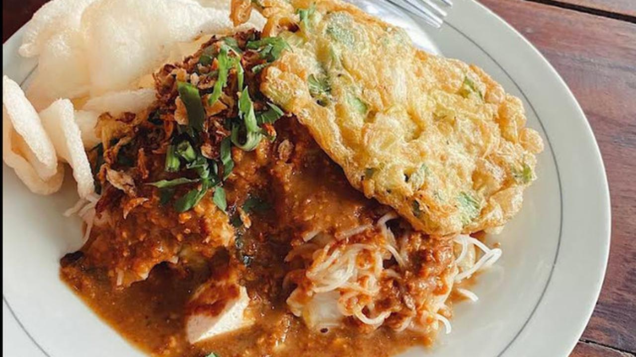 10 Rekomendasi Tempat Makan Lotek Enak di Jogja 2025, Suasana Khas dengan Harga Terjangkau
