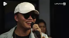 Rizky Febian mampir ke KLY Lounge dan membawakan lagu Lagi Syantik. Kira-kira kayak apa ya lagu ini kalo dinyanyin Iki?