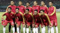 Pemain Indonesia saat pertandingan melawan Laos pada laga Asian Games di Stadion Patriot, Jawa Barat, Jumat (17/8/2018). Indonesia menang 3-0 atas Laos. (Bola.com/Peksi Cahyo)