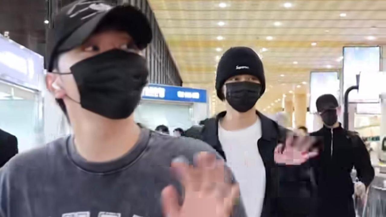 9 Gaya Airport SEVENTEEN yang Skena Banget, Tiap Membernya Punya Signature Look