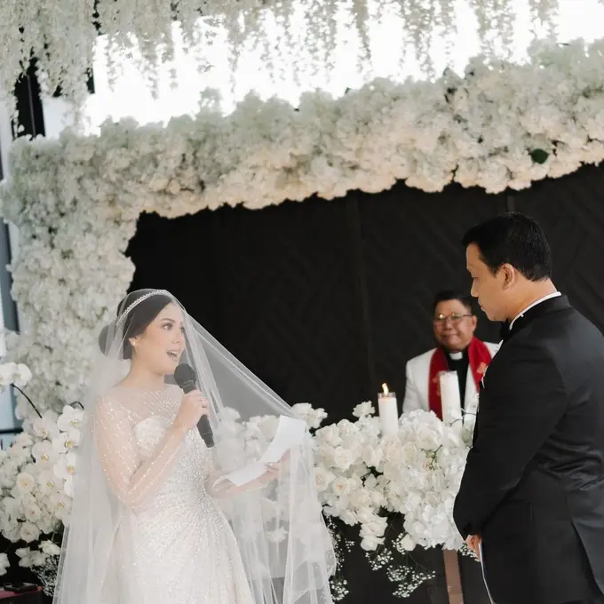 [Fimela] Tina Toon menikah