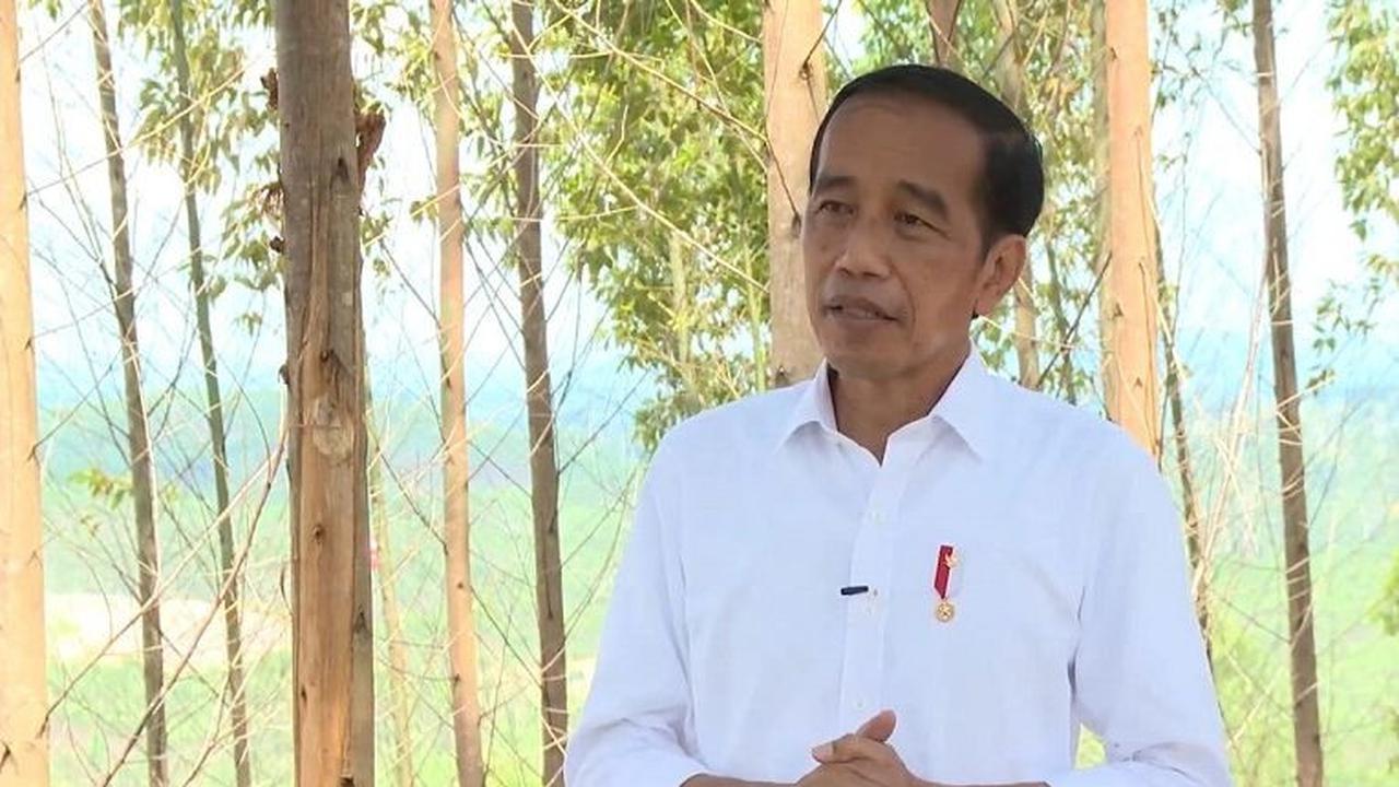 Jokowi menekankan pentingnya moda transportasi publik yang memudahkan dan memberikan kenyamanan kepada masyarakat.<br>