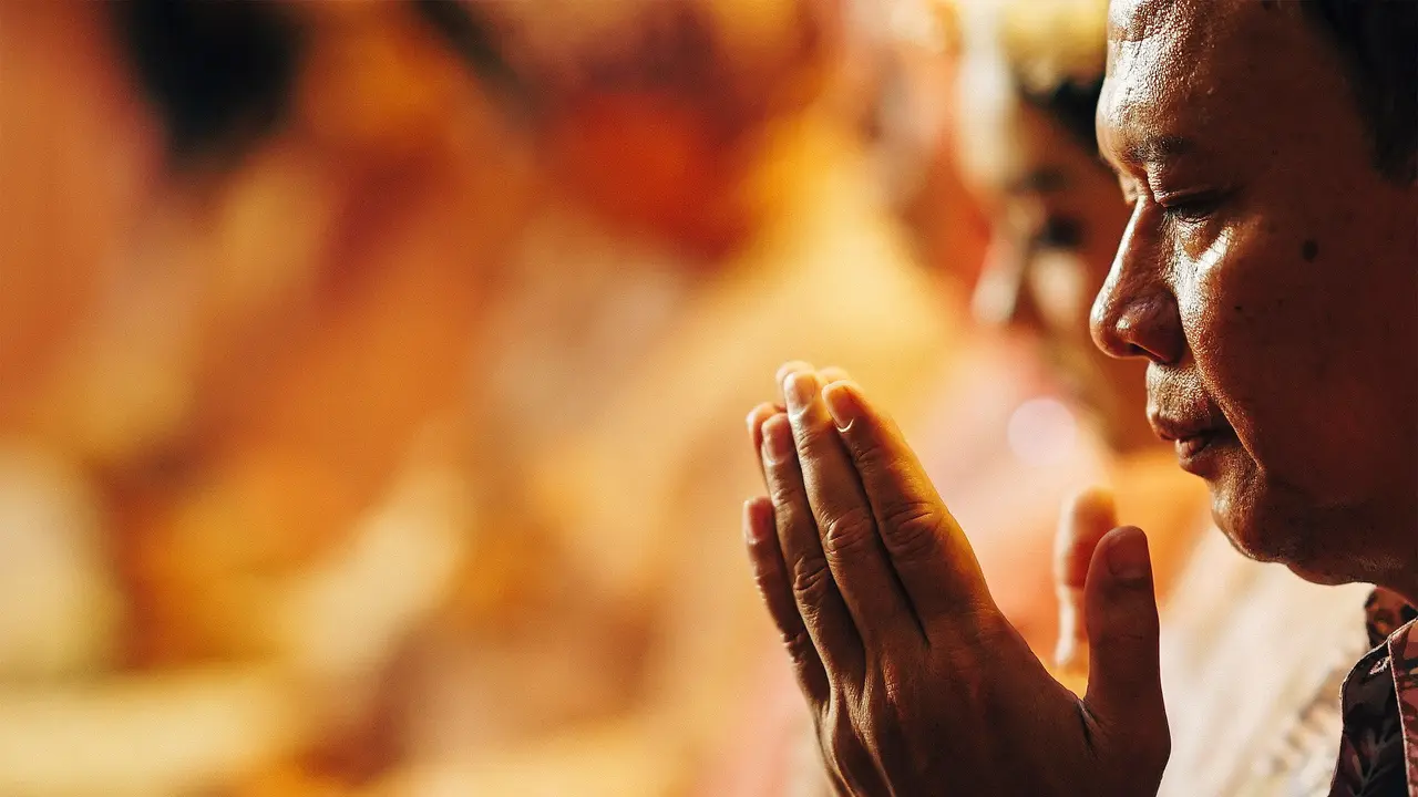 Niat Puasa Ramadhan 2024, Simak Doanya dan Tata Caranya (Photo by Rendy Novantino on Unsplash)