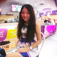 Transformasi gaya yang terlihat adalah model rambut; Wendy Walters di tahun 2015 dengan panjang sedada (IG @windywalters)