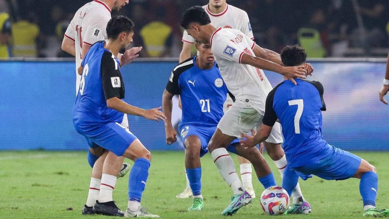 Sebelum gol spektakuler Tom Haye tercipta, Timnas Indonesia sempat membuat beberapa peluang emas dalam upaya membobol gawang Filipina. Foto: Liputan6.com / Herman Zakharia