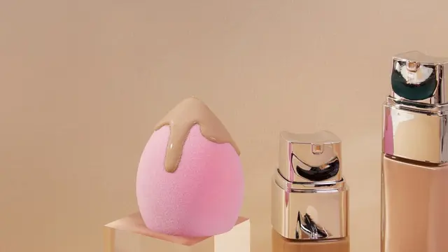 Gunakan beauty blender yang lembab