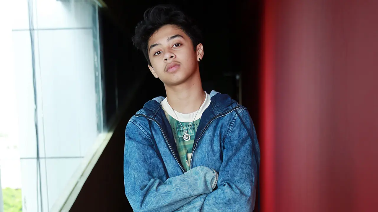[Bintang] Bastian Steel 
