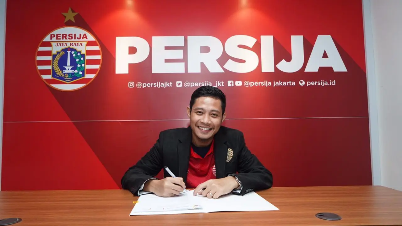 Evan Dimas menandatangani kontrak setahun bersama Persija.