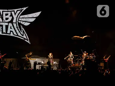 Penampilan grup musik asal Jepang BabyMetal saat gelaran Nex Fest 2024 di Pantai Carnaval Ancol, Jakarta, Minggu (25/8/2024). (Liputan6.com/Herman Zakharia)