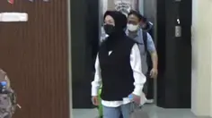 Tiba di KPK, Bupati Sukoharjo Etik Suryani Bungkam dengan Masker Terpasang