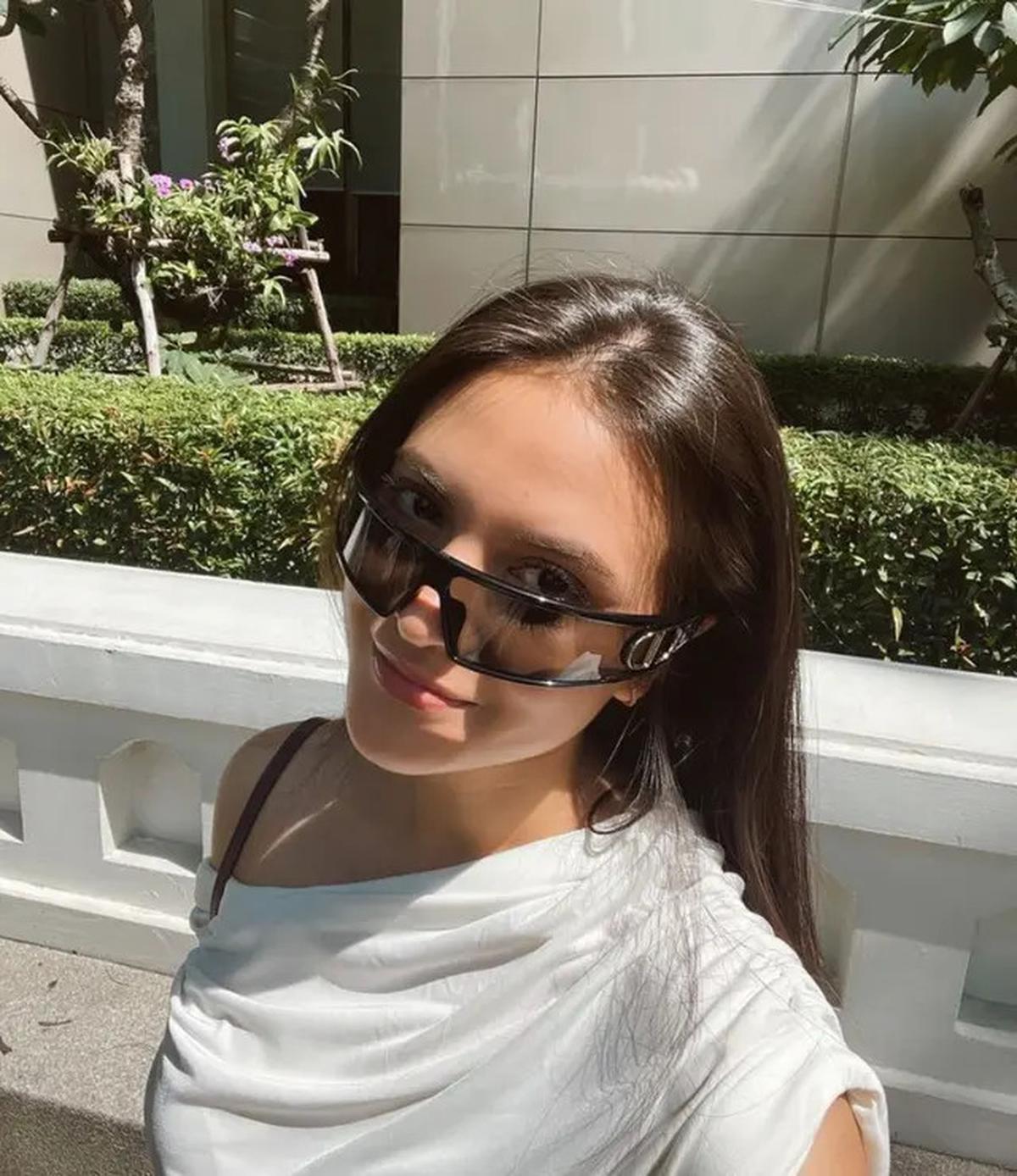 6 Gaya Marsha Aruan Liburan di Thailand, Dibalut Baju Tradisional, Kenakan Baju Rp300 ribuan, hingga Kacamata Rp10 jutaan