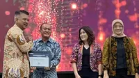 Komitmen Jalankan Bisnis dengan Patuh Regulasi, Dirjen Pajak Beri Penghargaan ke Finnet
