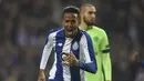 3. Eder Militao - Bek tengah dari FC Porto yang tampil brilian sepanjang musim. Masih berusia 20 tahun ia dipatok harga 45 juta euro. (AFP/Miguel Riopa)