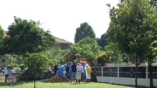 Pemakaman Guru Besar UGM Positif Corona COVID-19