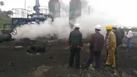 Tak hanya enam orang pekerja terluka, ledakan sumur geothermal Dieng menyebabkan seorang warga yang tidak diketahui namanya pingsan. (Liputan6.com/Aris Andrianto)