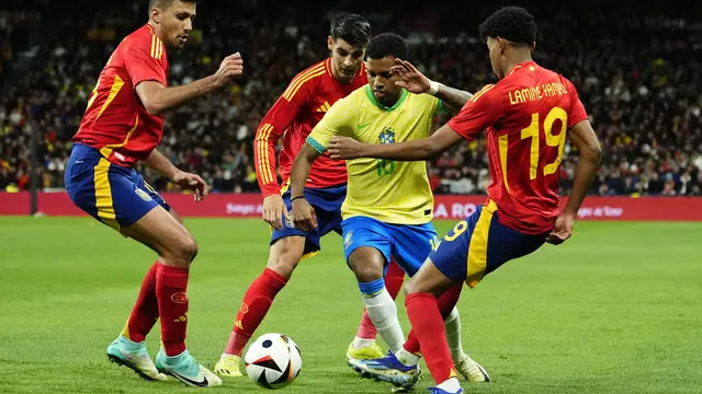 Foto: Melihat Spanyol Vs Brasil Saling Berbalas Gol Hingga Akhirnya Berakhir Imbang