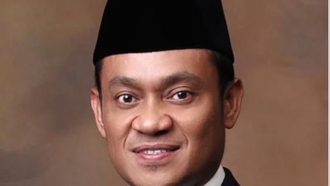 Anggota BPK Haerul Saleh Bersama 3 Orang saat Insiden Kebakaran Rumah